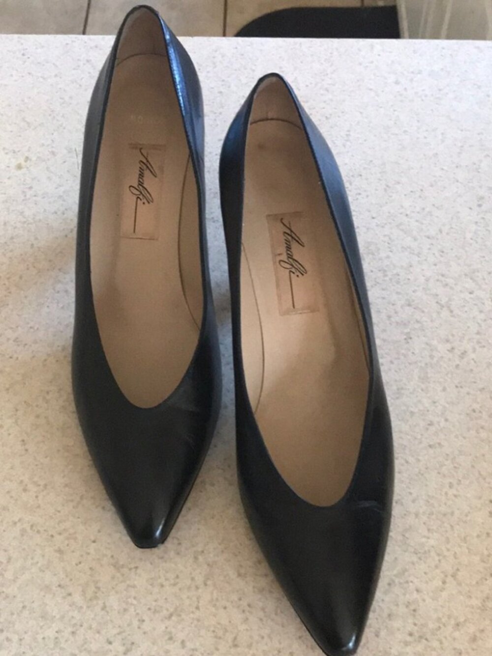 Classic Amalfi Nordstroms Black Kitten Heels Pumps Size 8 AAA